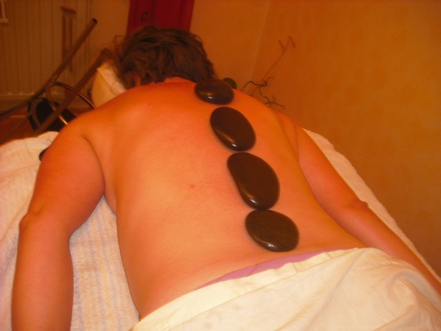 Hot-Stone Rückenmassage